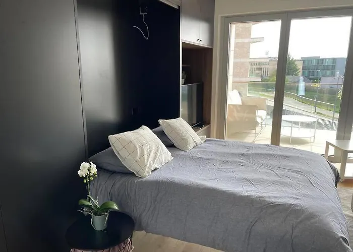 Apartment New In Center With Terrac And Parking *